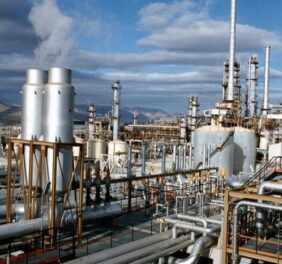 شرکت رتبه ۵ تاسیسات و نفت و گاز آماده واگذاری میبا...